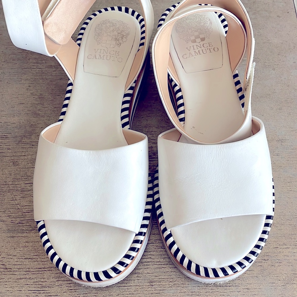 Vince Camuto chick sandals size 7